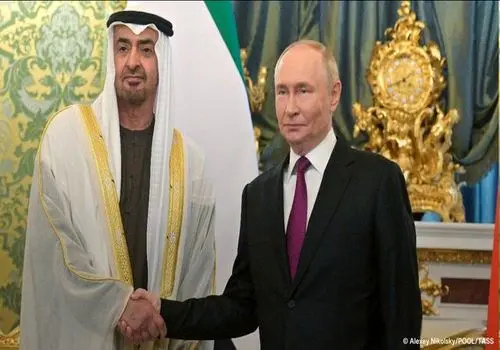 یک ساختمان در قم مورد حمله هوایی دشمن قرار گرفت