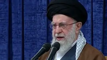 احترام نظامی قهرمانان به پرچم ایران در حضور رهبر انقلاب + عکس