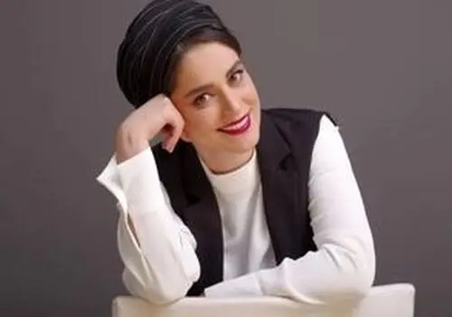 عکس جذاب آذرِ سریال «شهرزاد» در آتشگاه زرتشتیان