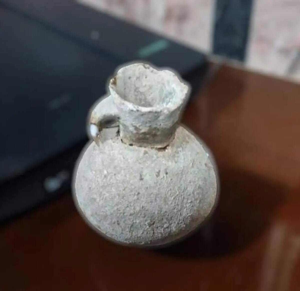 کشف کوزه ۲ هزار ساله در قزوین