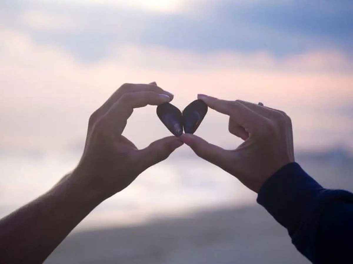 چگونه میتوان نشانه های بمباران عشق را تشخیص داد؟