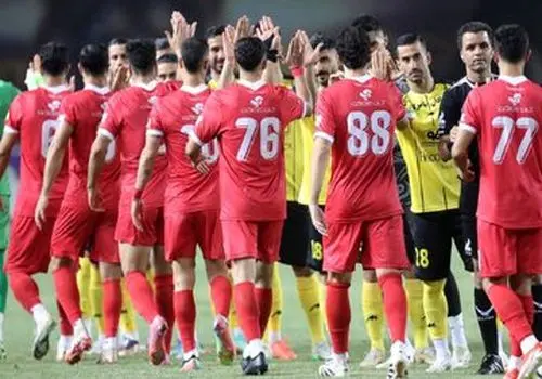 غیبت ناگهانی دو ستاره پرسپولیس مقابل چادرملو!

