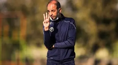 نویدکیا: سپاهان برای نبرد حساس با پرسپولیس کاملاً آماده است؛ رقابت‌ها همچنان ادامه دارد