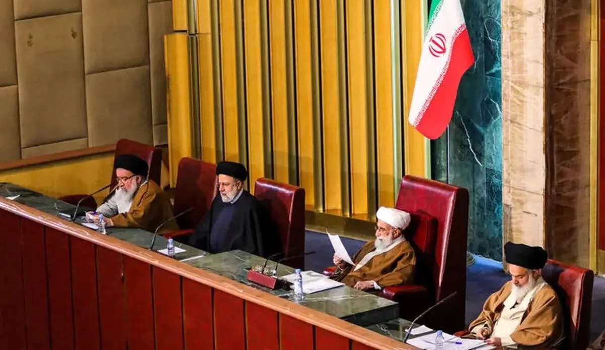 تفاوت صندلی رئیس مجلس خبرگان رهبری با صندلی سایر اعضا+ عکس