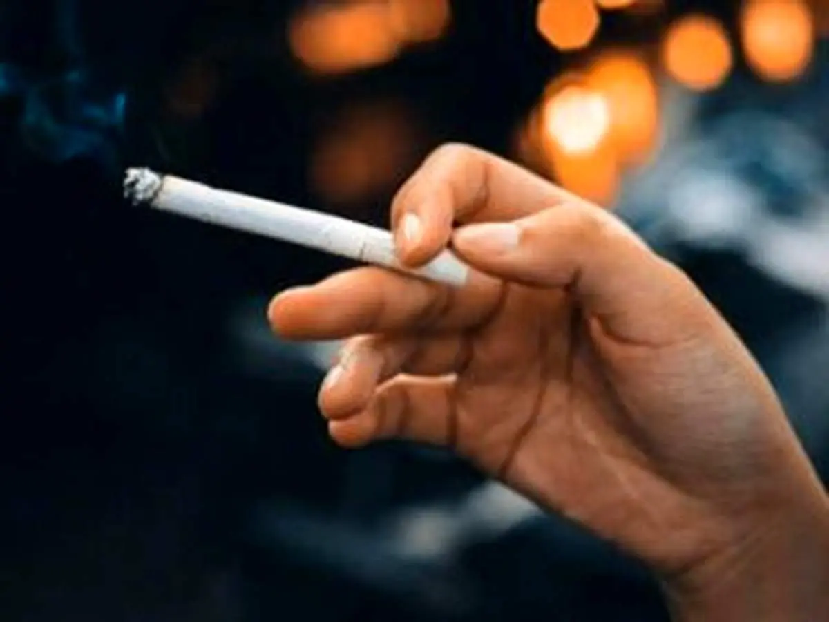 سیگار از عمر زنان بیشتر میکاهد یا مردان؟