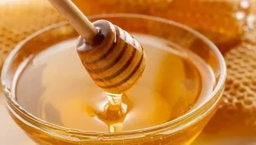 عسل؛ درمانی طبیعی برای التیام زخم‌ها و بازسازی پوست + فیلم