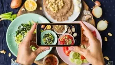پرخوری در مقابل دوربین؛ ترند جدید فودبلاگرها در صفحات مجازی