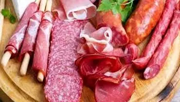   تفاوت ژامبون کالباس و بیکن چیست؟