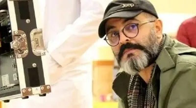 یک کارگردان سینما مقابل نیروگاه دماوند چادر زد