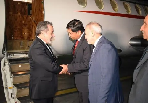 دیدار شهباز شریف نخست وزیر پاکستان با عراقچی در اسلام‌آباد 

