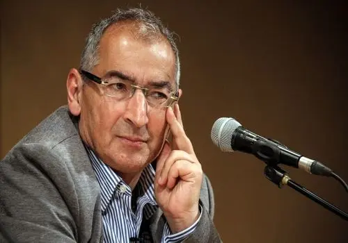 زیباکلام: از رضا پهلوی تعجب کردم که چطور کنار اسرائیل ایستاد! 