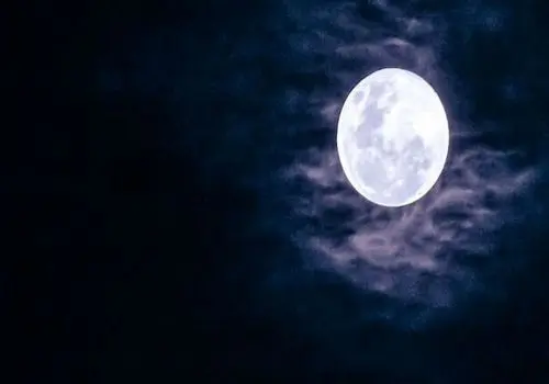 ناسا ماه را با تور ماهیگیری گرفت!+ عکس