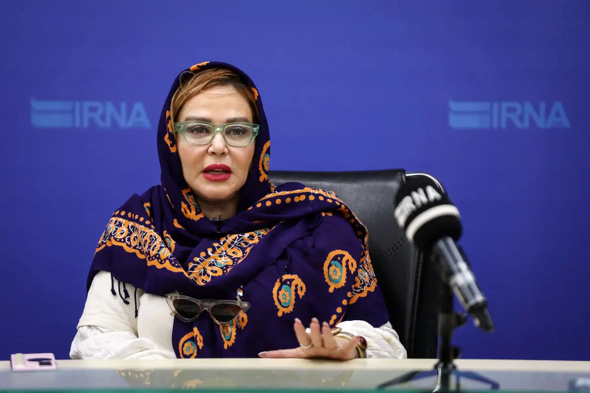 بهاره رهنما: خودشیفتگی باعث میشود کتاب نخوانیم/ از شعرهایی که سرودهام بیخبرم