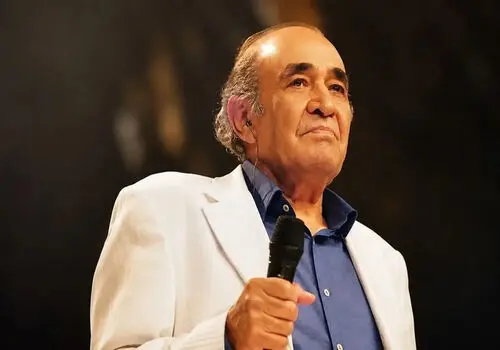سنگ مزار «ایرج» نصب شد+عکس