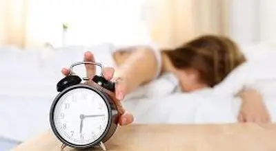 ۴ دلیل خواب زیاد و روش درمان!