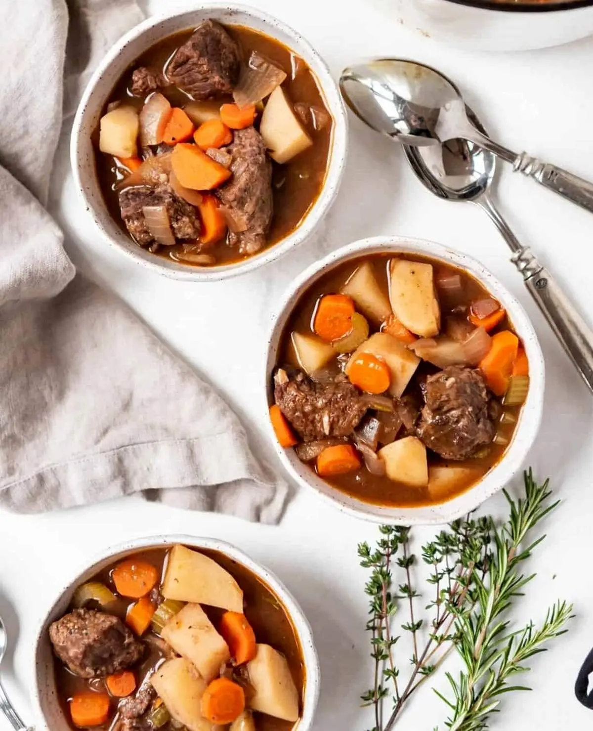 تاس کباب کلاسیک با عطر و طعمی بی نظیر برای سفره سحر + روش تهیه
