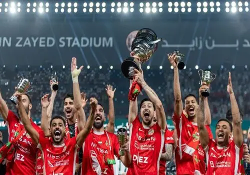 بازیگر پرسپولیسی از خجالت سردار آزمون درآمد!
