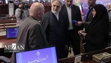 گزارش تصویری نشست هم‌اندیشی رئیس قوه قضاییه با جمعی از مدیران و فعالان رسانه‌ای