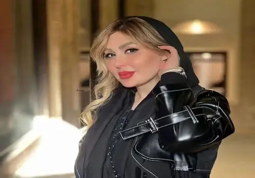 نیوشا ضیغمی با موتور رنگارنگش سوژه شد!