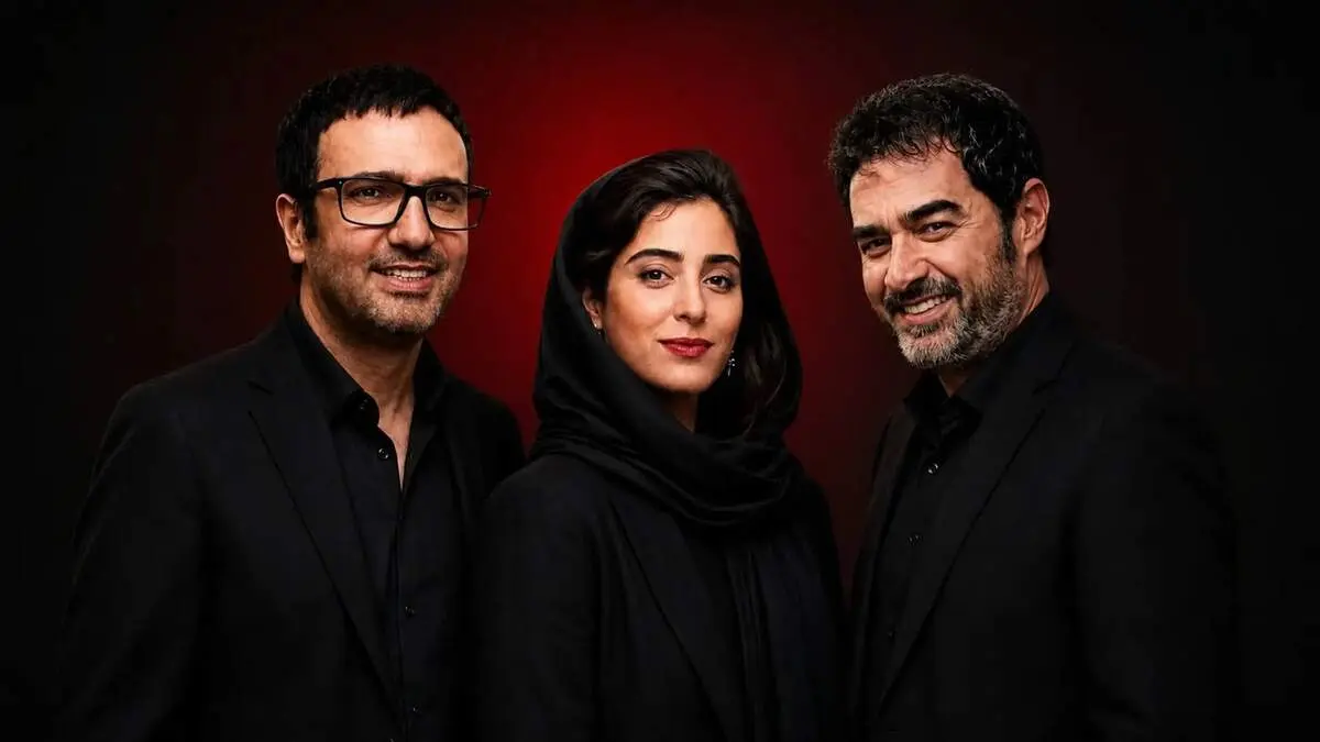 حضور هنرمندان در اکران فیلم «بی دار»؛ از ظاهر عجیب عروس سریال «سه در چهار» تا استایل جدید محمدرضا فروتن+ویدیو 