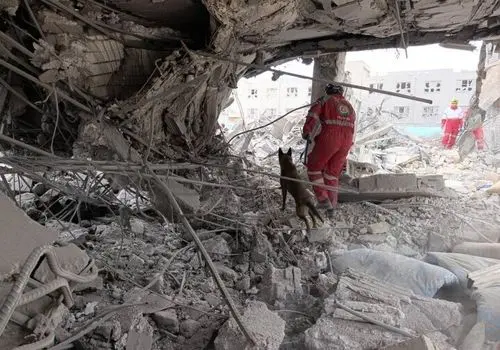 ۲۷ تریلی کمک های بشردوستانه از عراق به ایران رسید