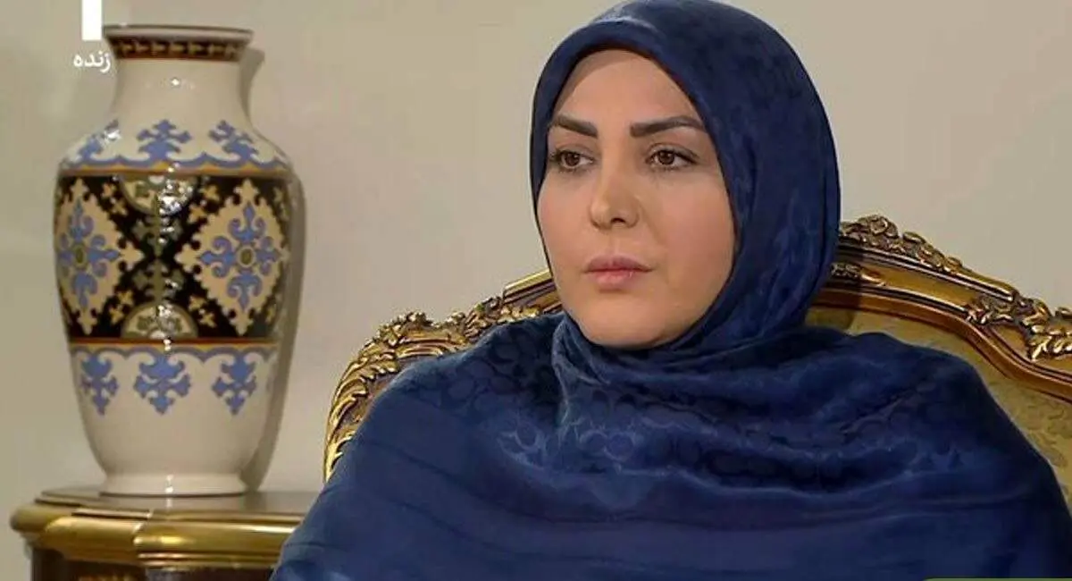 المیرا شریفی مقدم وسط جمع طوطیهای سخنگو+ تصاویر