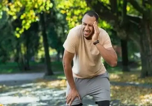 این خوراکی ها موجب سردرد می شود