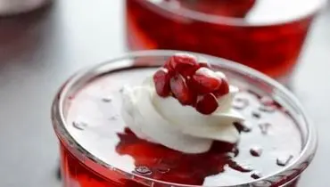 دسر انار؛ شیرینی شب یلدا در فنجان‌های کوچک