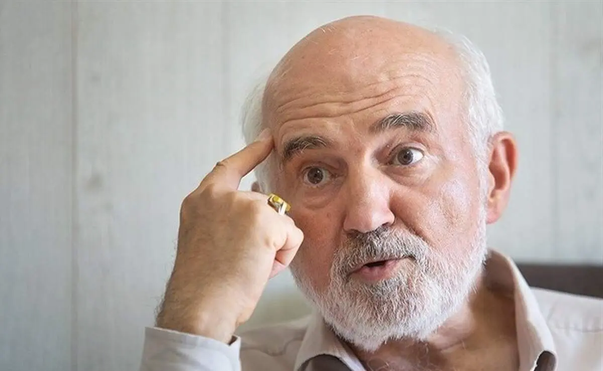احمد توکلی زنده است