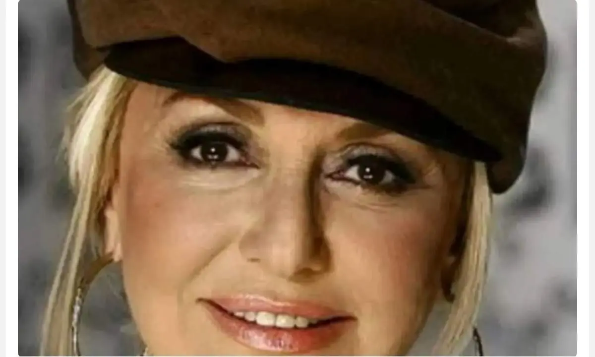 گل‌آرایی ساده اما با شکوه مراسم اولین عروسی گوگوش