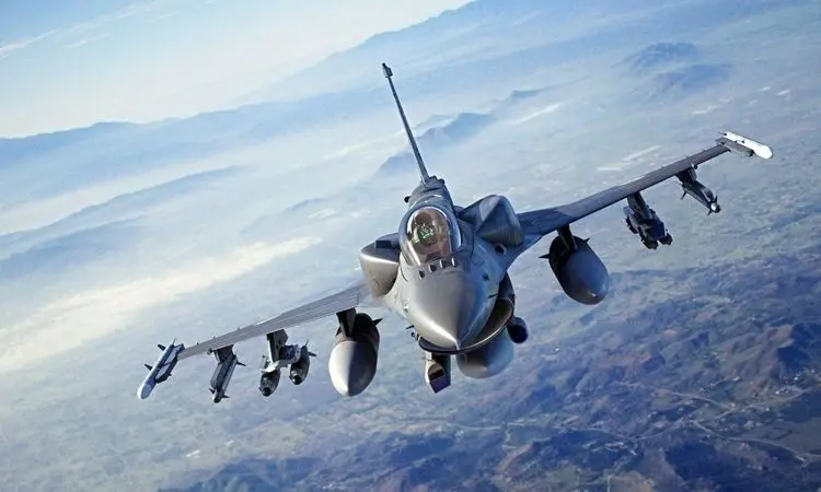 لحظه سقوط جنگنده F-16 در ترکیه وایرال شد + فیلم