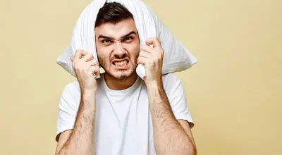اگر خواب آلود هستید دور این خوراکی ها را خط قرمز بکشید