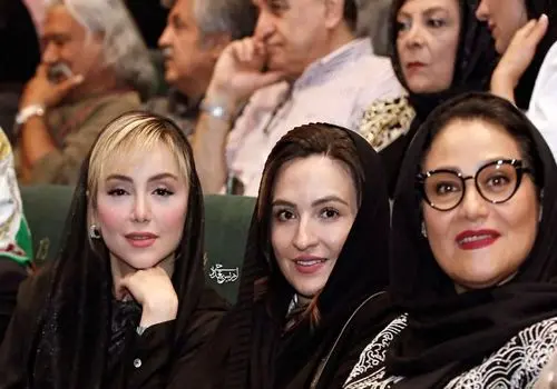 درخشش ستارگان در هجدهمین جشن شب بازیگر؛ از استایل بی‌نظیر نازنین بیاتی تا حضور ابوالفضل پورعرب!