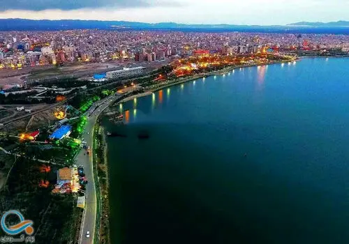 آیین سنتی طشت‌گذاری در بقعهٔ شیخ صفی‌الدین اردبیلی