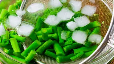 بلانچینگ؛ ترفند حفظ رنگ و طعم سبزیجات بعد از فریز کردن