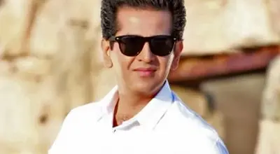 خواننده پاپ: عاشق خانم مجری تلویزیون شدم!/ ویدئو