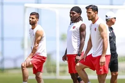 چراغ سبز جلالی به تارتار؛ ستاره سابق پرسپولیس در آستانه بازگشت