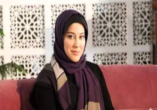 آشا محرابی و پدرش در ۳۴ سال پیش / عکس