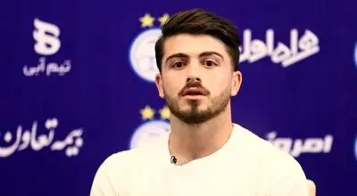 بازگشت رسمی هافبک سابق استقلال به جمع آبی پوشان