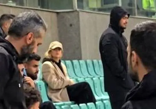 تیپ خاص همسر اورونوف در دیدار پرسپولیس و پیکان/ویدیو 