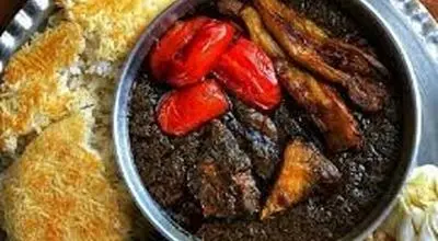 طرز تهیه قرمه مرغ؛ ترکیبی لذیذ و خاص


