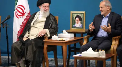 پزشکیان قلبا از الطاف و حمایت‌های رهبر معظم انقلاب از دولت تشکر کرد