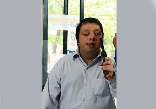 فرشاد حسینی از دنیا رفت