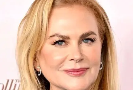 «نیکول کیدمن» در مراسم افتتاحیه یک فیلم در کالیفرنیا؛ سال 1378
