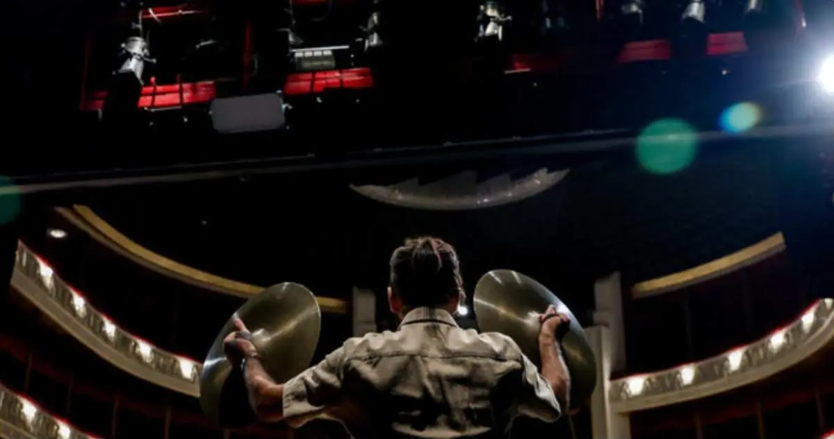 خواننده هوش مصنوعی یک آهنگ جنگی منتشر کرد