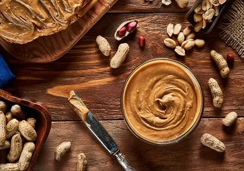 کره بادام‌زمینی بالاخره مفید است یا مضر؟