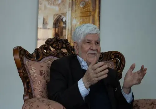 ماجرای آهنگ خواندن گوگوش برای امام خمینی