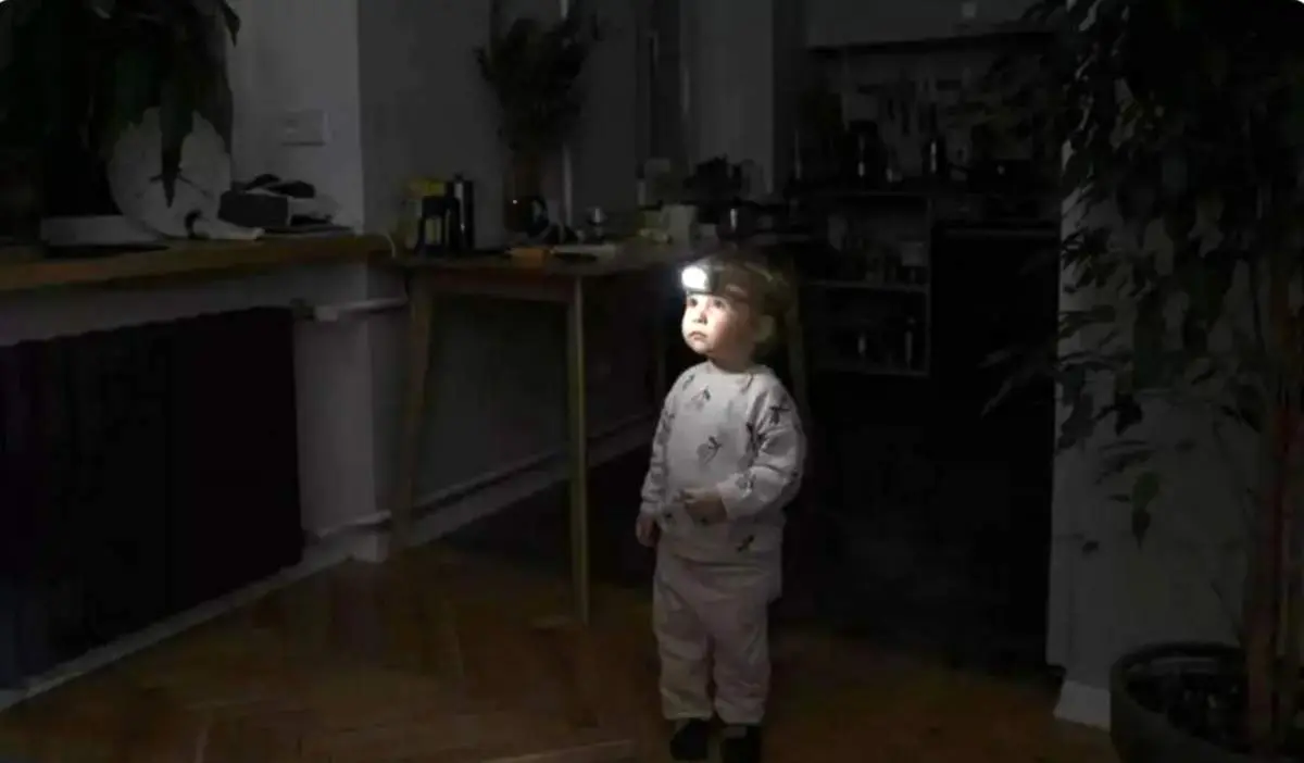 راهنمای زندگی در خاموشی؛ چگونه خود را برای قطع برق آماده کنیم؟