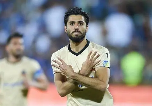 بازگشت جنجالی به دنیای مد : مریل استریپ در هفته مد میلان درخشید + تصاویر