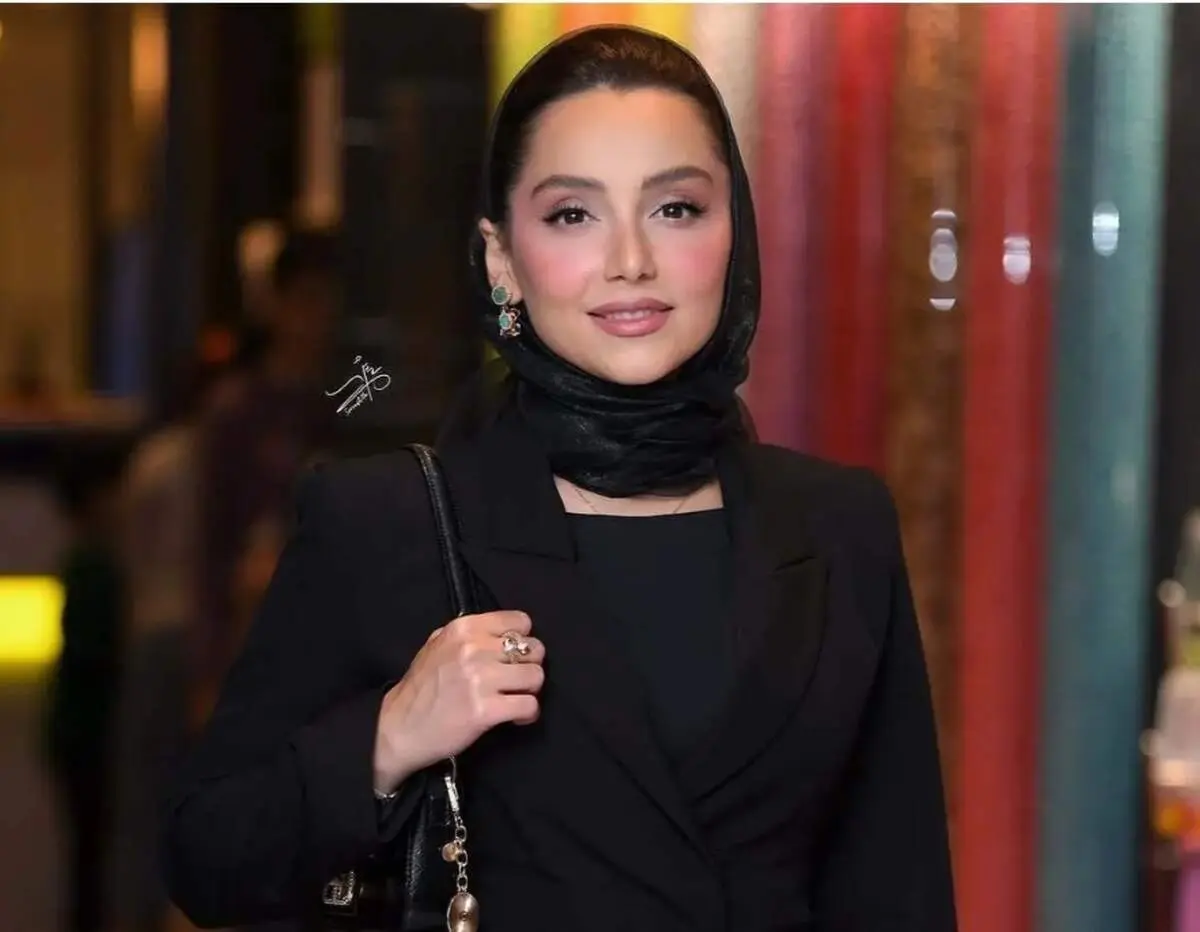 نازنین بیاتی عزادار شد